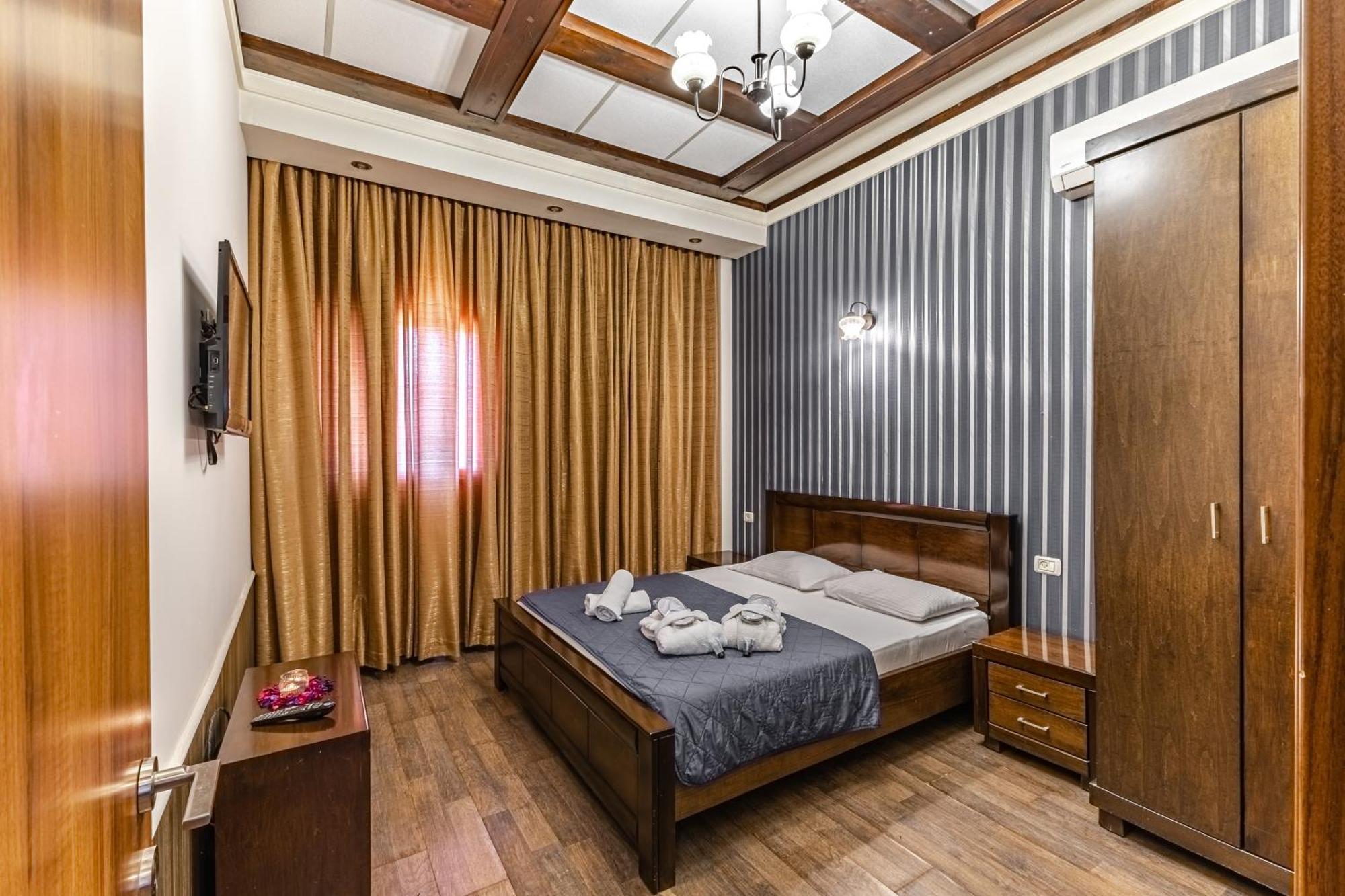 Hotel House Ришон-ле-Цион Экстерьер фото